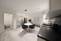Kuchyňa alebo kuchynka v ubytovaní Luxury Majpruz Suites