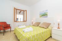 A bed or beds in a room at Can Boeres