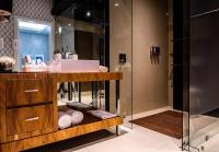 a bathroom with a sink and a shower at Marsella 45 in Hermosillo