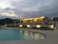 Bazén v ubytování Casamediterranea nebo v jeho okolí