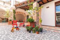 Patio alebo iná vonkajšia časť ubytovania Domo Pro Vois