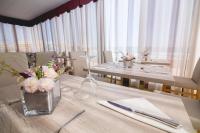 Reštaurácia alebo iné gastronomické zariadenie v ubytovaní Hotel Club S'Illot