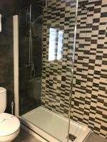 A bathroom at Vivienda Rural Rio Cerezuelo