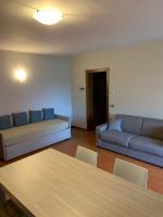 Posedenie v ubytovaní Sirmione Acque del Garda Apartments