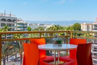 Balkón alebo terasa v ubytovaní Rentalmar Navarra family suites