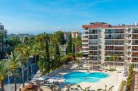 Bazén v ubytovaní Rentalmar Navarra family suites alebo v jeho blízkosti