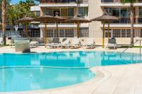 Bazén v ubytovaní Rentalmar Navarra family suites alebo v jeho blízkosti