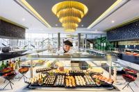 Jídlo v hotelu nebo okolí