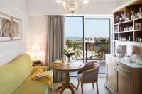 Legacy Gastro Suitesにあるシーティングエリア