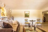 A seating area at The Vivian - Luxury Stone Villa