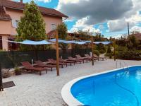 Bazén v ubytovaní Villa Rubčić Rooms alebo v jeho blízkosti