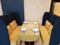 Khu vực ghế ngồi tại Lamar Al Bawadi Hotel