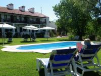 Bazén v ubytování Hotel Apartamento Rural Finca La Media Legua nebo v jeho okolí