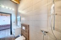 Kúpeľňa v ubytovaní Golden Haven Luxe Bungalow Resort