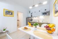 Kuchyň nebo kuchyňský kout v ubytování Villa Markoc