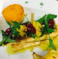 Galeriebild der Unterkunft Auberge Du Cheval Blanc in Beaumont-Pied-de-Boeuf