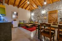 Część wypoczynkowa w obiekcie Boutique Stone Cottage