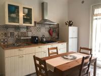 Kuchyňa alebo kuchynka v ubytovaní Casa vacanze Borgo marinaro