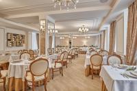 Restaurace v ubytování Honour and Grace Hotel