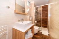 Kúpeľňa v ubytovaní Apartments Kricin II