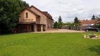 Budova, v ktorej sa apartmán nachádza