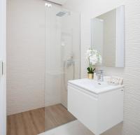 Koupelna v ubytování Luxury Design Beach Front Apartment