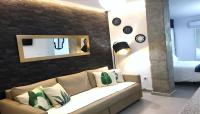 Posteľ alebo postele v izbe v ubytovaní Apartamentos Villa Serali Parking Gratis
