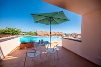The swimming pool at or close to Kelly Apartments Cefalù