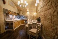 A kitchen or kitchenette at L' alcova di Federico
