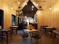 Un restaurant sau alt loc unde se poate mânca la bosbAAr