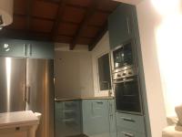 A kitchen or kitchenette at Casa independiente con piscina y pista deportiva privadas
