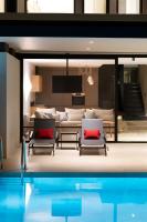 Bazén v ubytovaní Amantes Villas and Suites alebo v jeho blízkosti