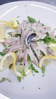 ホテルの敷地内または近くでの食事または食べ物