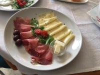 Jedlo v apartmáne alebo blízkom okolí