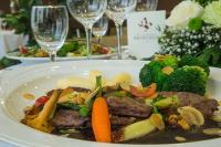 Jídlo v hotelu nebo okolí