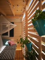 Posteľ alebo postele v izbe v ubytovaní West Coast Mobilhome with XXL Terrace