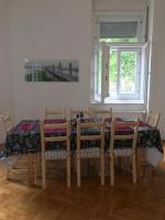 A seating area at Lilians modern Appartement in historical Citycenter
