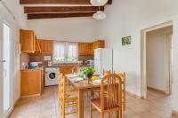 Kuchyňa alebo kuchynka v ubytovaní Villa BiniLlor by Mauter Villas