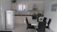 Kuchyňa alebo kuchynka v ubytovaní Apartment Zaklopatica