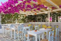 Un restaurante u otro lugar para comer en Airotel Alexandros