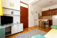 Kuchyňa alebo kuchynka v ubytovaní Apartments Belavic by El-Pi Tours