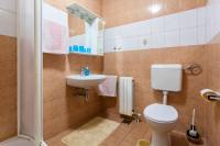 Kúpeľňa v ubytovaní Apartments Belavic by El-Pi Tours