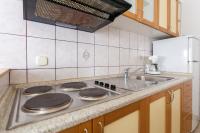 Kuchyňa alebo kuchynka v ubytovaní Apartments Belavic by El-Pi Tours