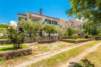 Vonkajšia záhrada v ubytovaní Apartments Belavic by El-Pi Tours