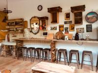 Reštaurácia alebo iné gastronomické zariadenie v ubytovaní Rossella alla Villarella dei Tulipani