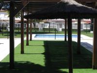 Bazén v ubytování Faro II Holiday Home nebo v jeho okolí