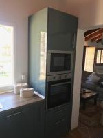 A kitchen or kitchenette at Casa independiente con piscina y pista deportiva privadas