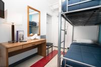Ein Bett oder Betten in einem Zimmer der Unterkunft West Side YMCA