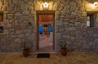 Exteriér alebo vchod do ubytovania David's Villas - Private Pool & Scenic Surroundings