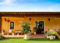 Vonkajšia záhrada v ubytovaní Agriturismo La Genziana